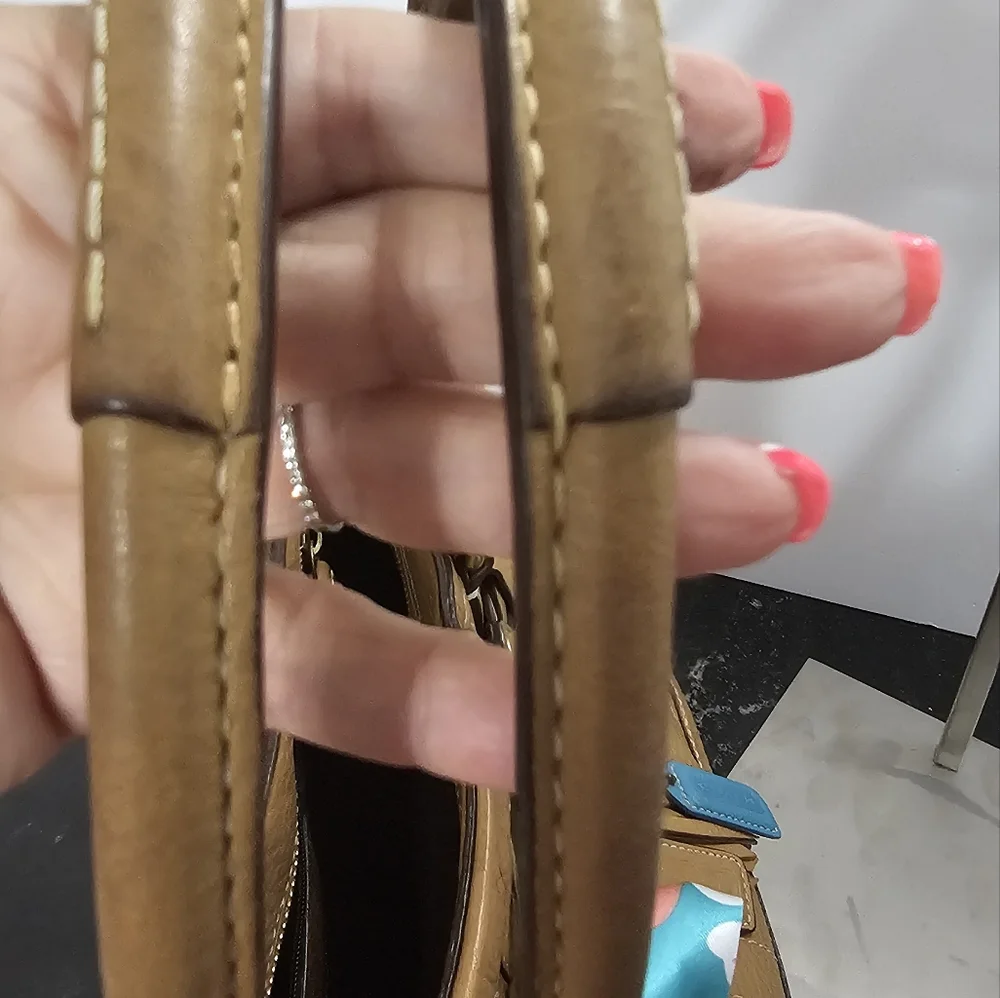 Coach all leather beige  satchel - Picture 2 of 8